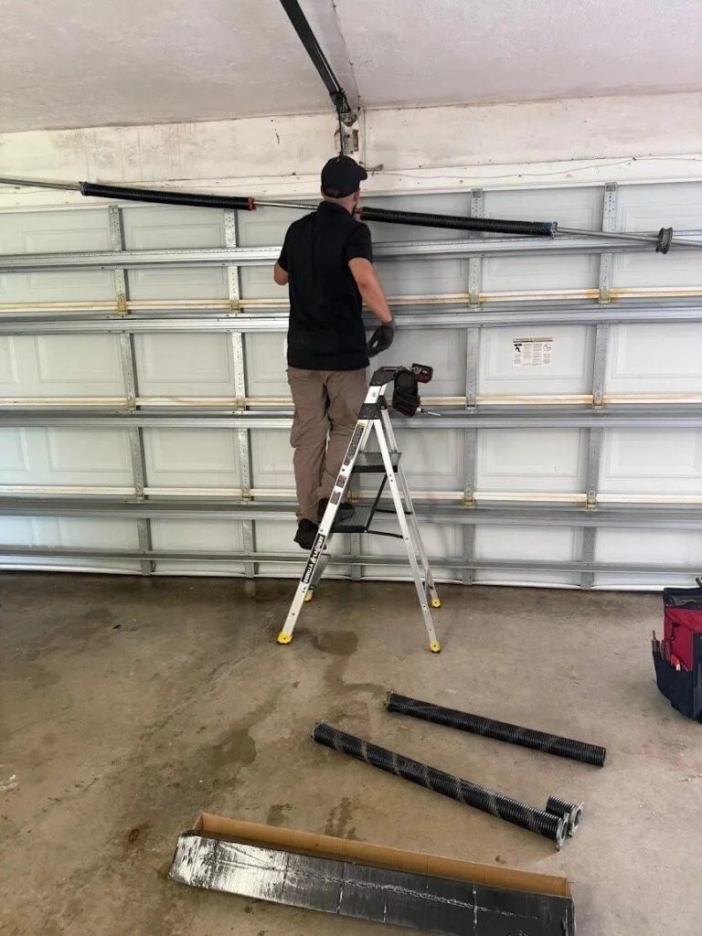 Garage door repair work, gallery photo 4